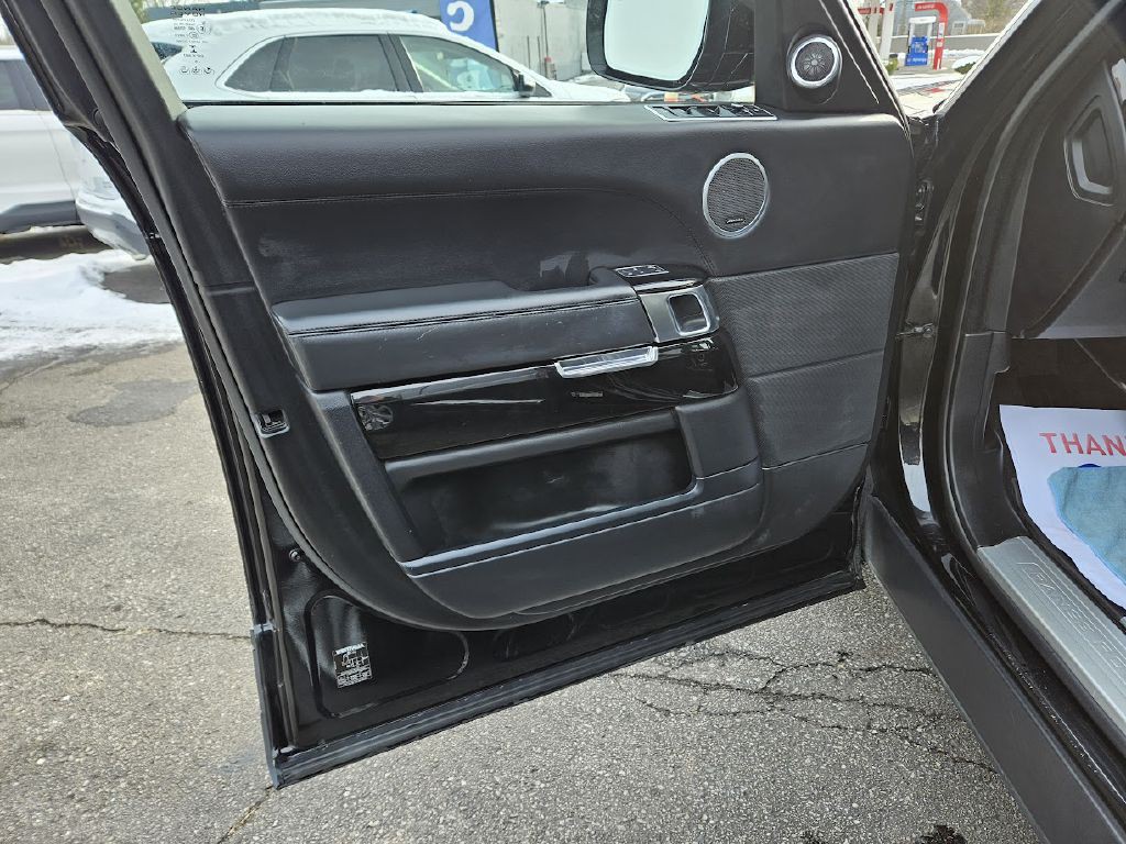 2016 Land Rover Range Rover Image 31