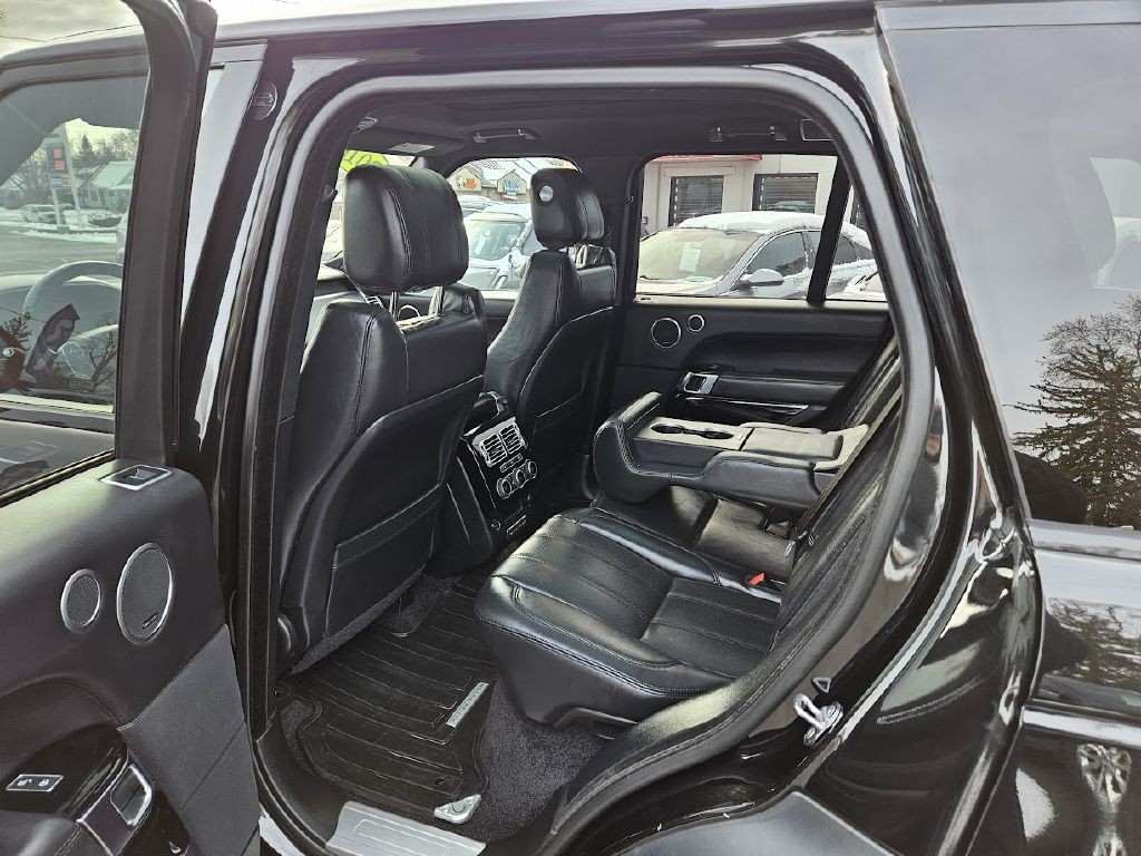 2016 Land Rover Range Rover Image 32