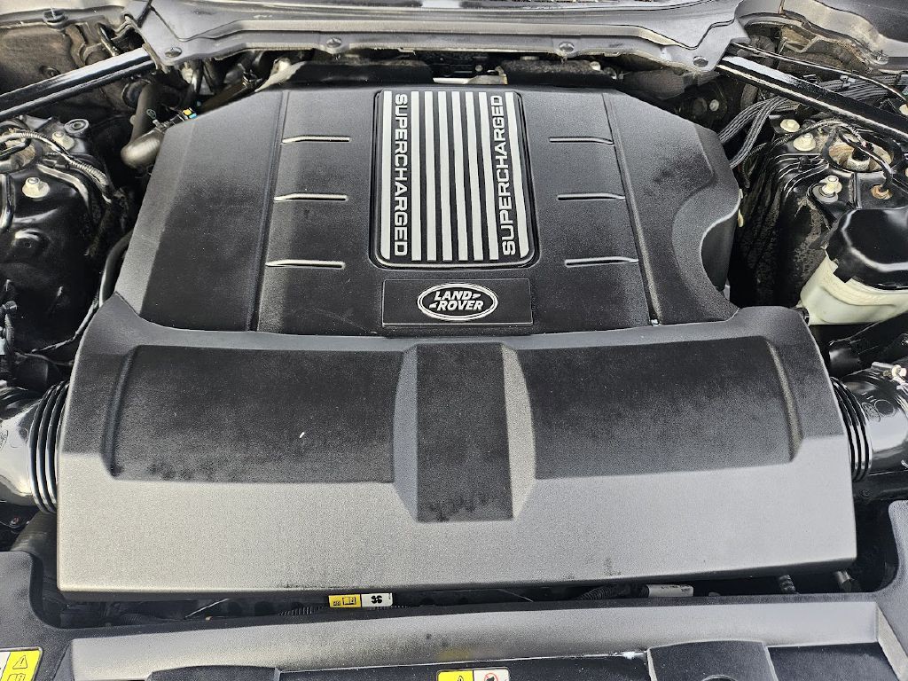 2016 Land Rover Range Rover Image 56