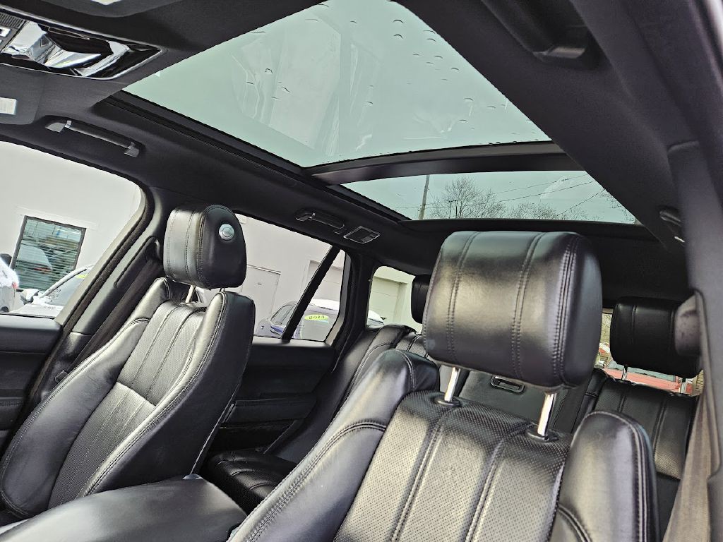 2016 Land Rover Range Rover Image 11