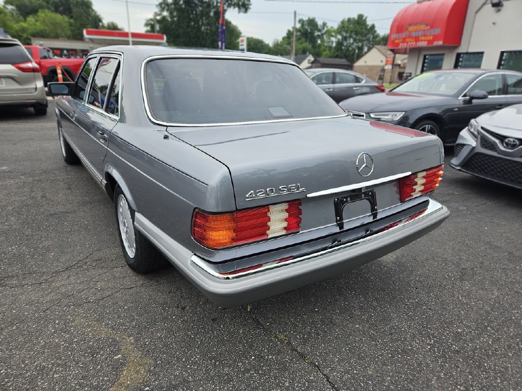 1987 Mercedes-Benz 420-Class Image 12