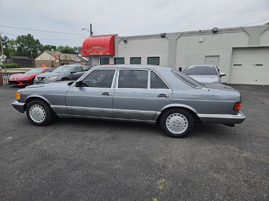 1987 Mercedes-Benz 420-Class Image 14