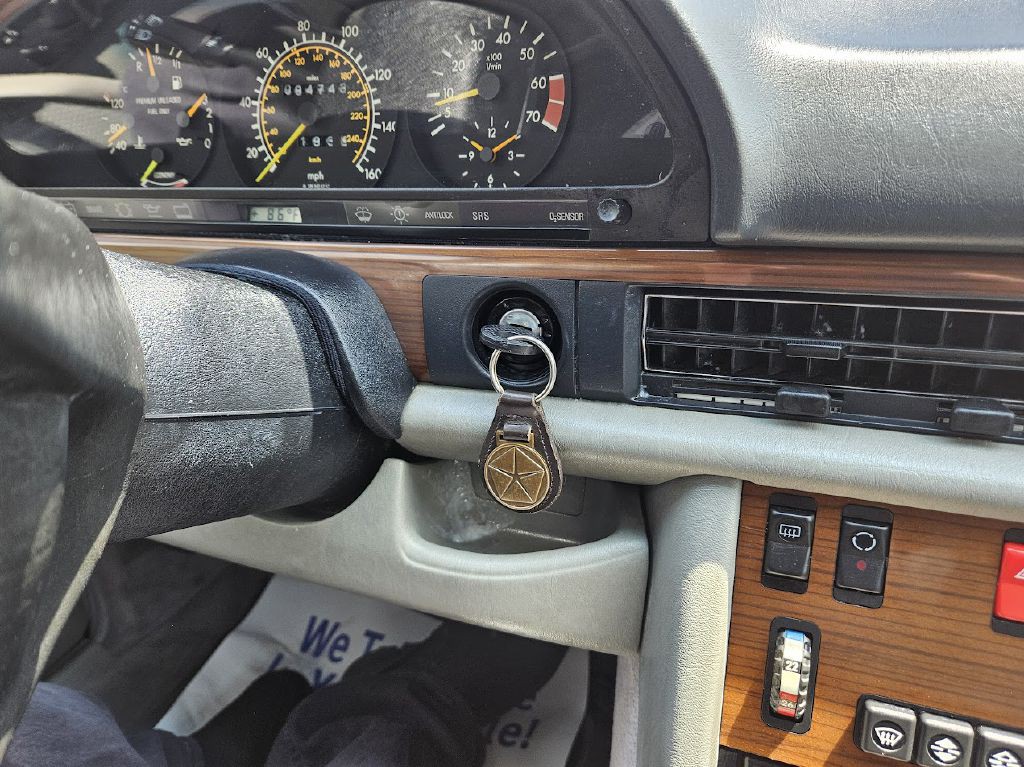 1987 Mercedes-Benz 420-Class Image 23