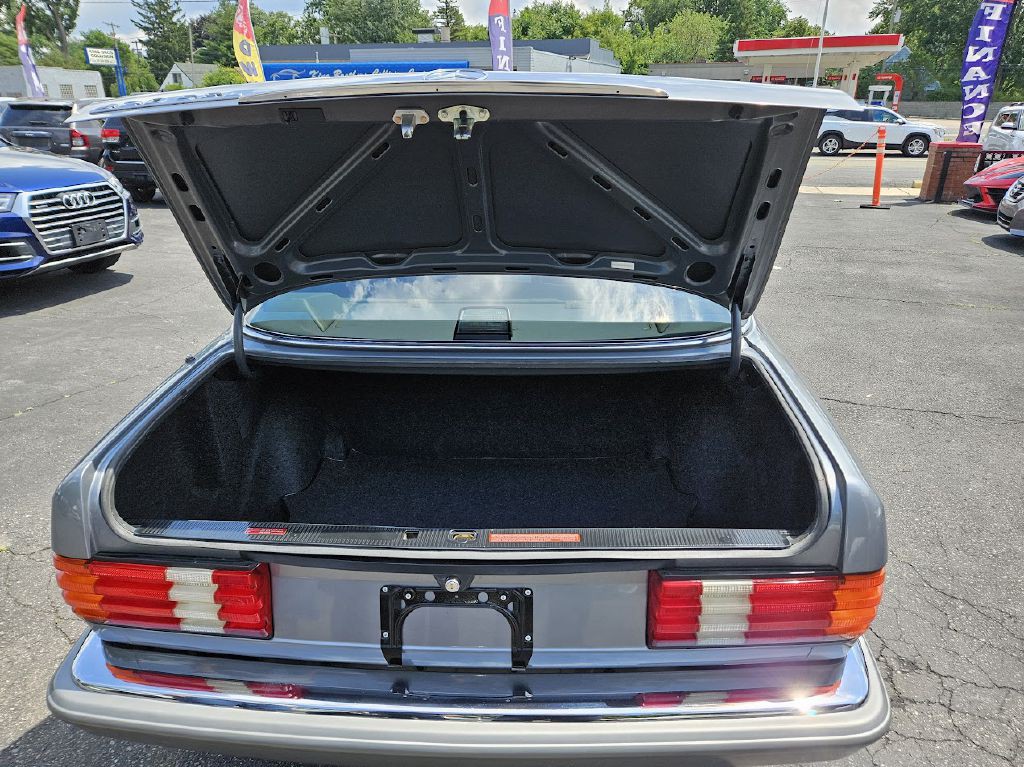 1987 Mercedes-Benz 420-Class Image 37