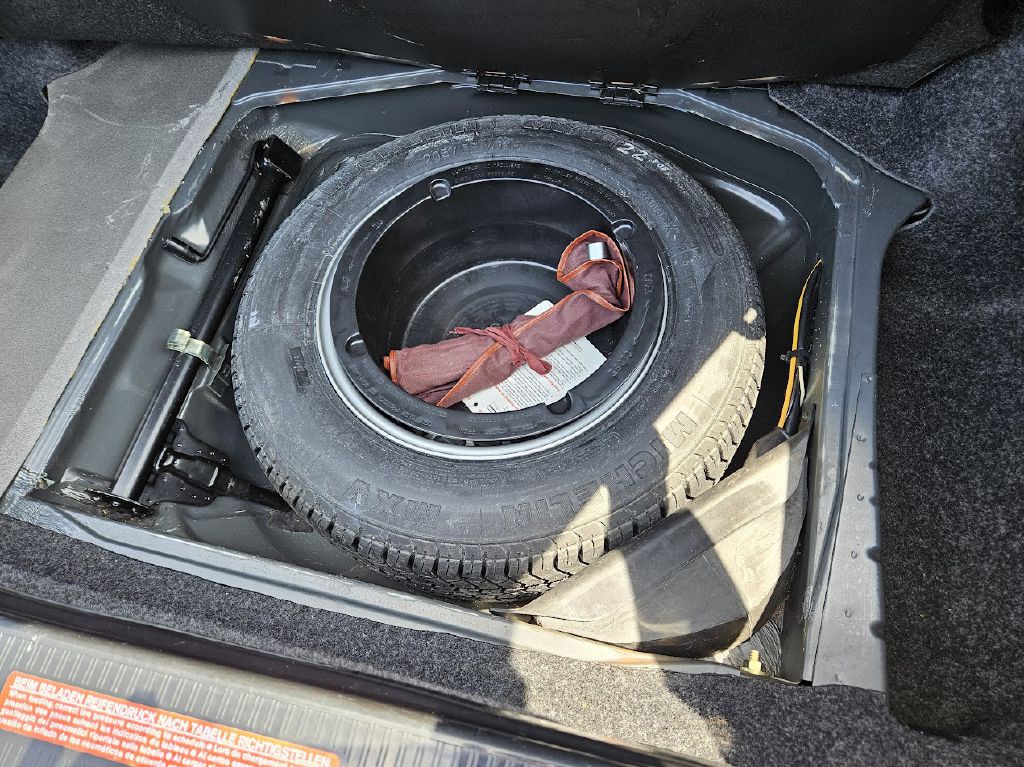 1987 Mercedes-Benz 420-Class Image 39