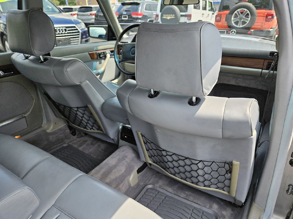 1987 Mercedes-Benz 420-Class Image 50