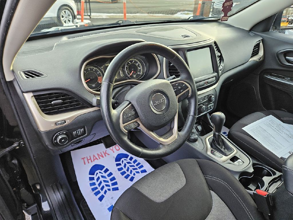 2014 Jeep Cherokee Image 23