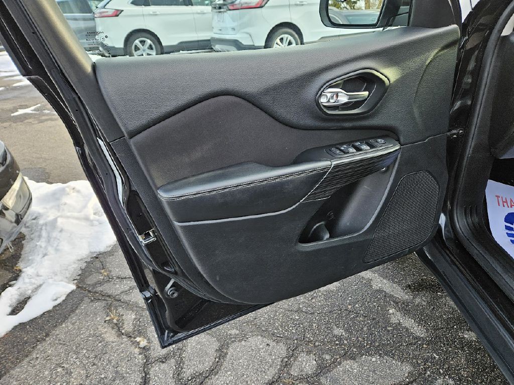 2014 Jeep Cherokee Image 26