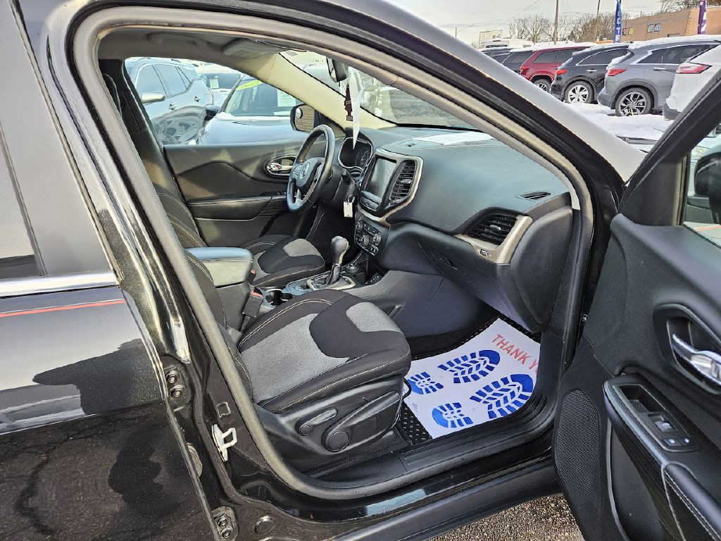 2014 Jeep Cherokee Image 38