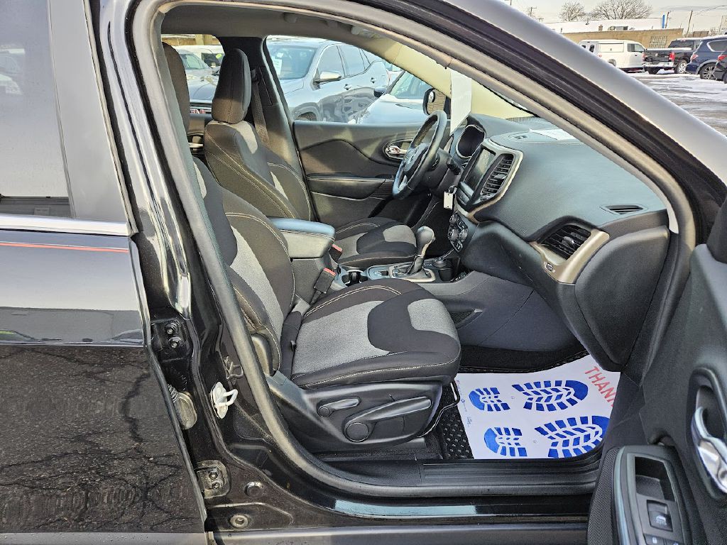 2014 Jeep Cherokee Image 42