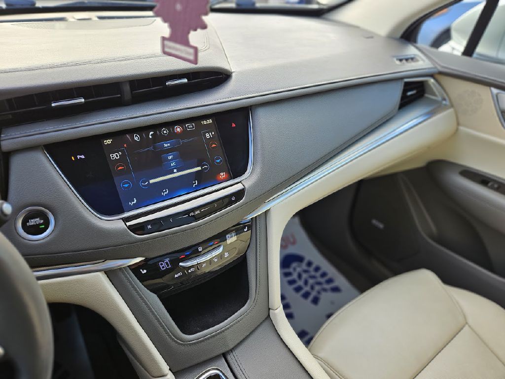 2018 Cadillac XT5 Image 32