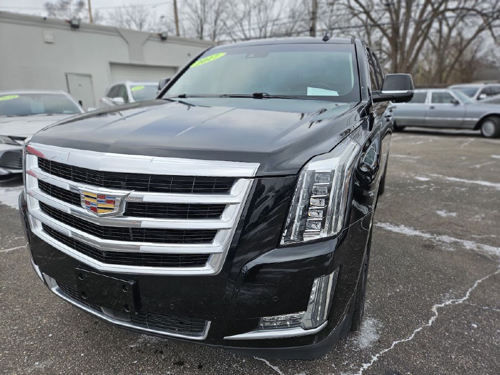 2017 Cadillac Escalade Image 19
