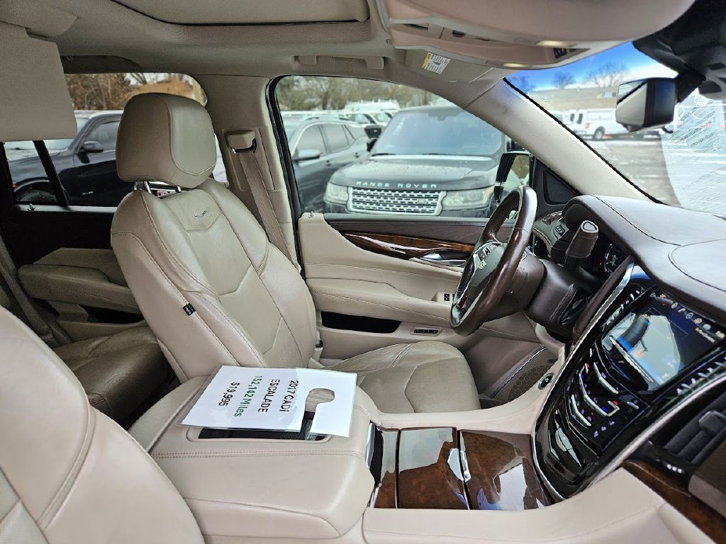 2017 Cadillac Escalade Image 51
