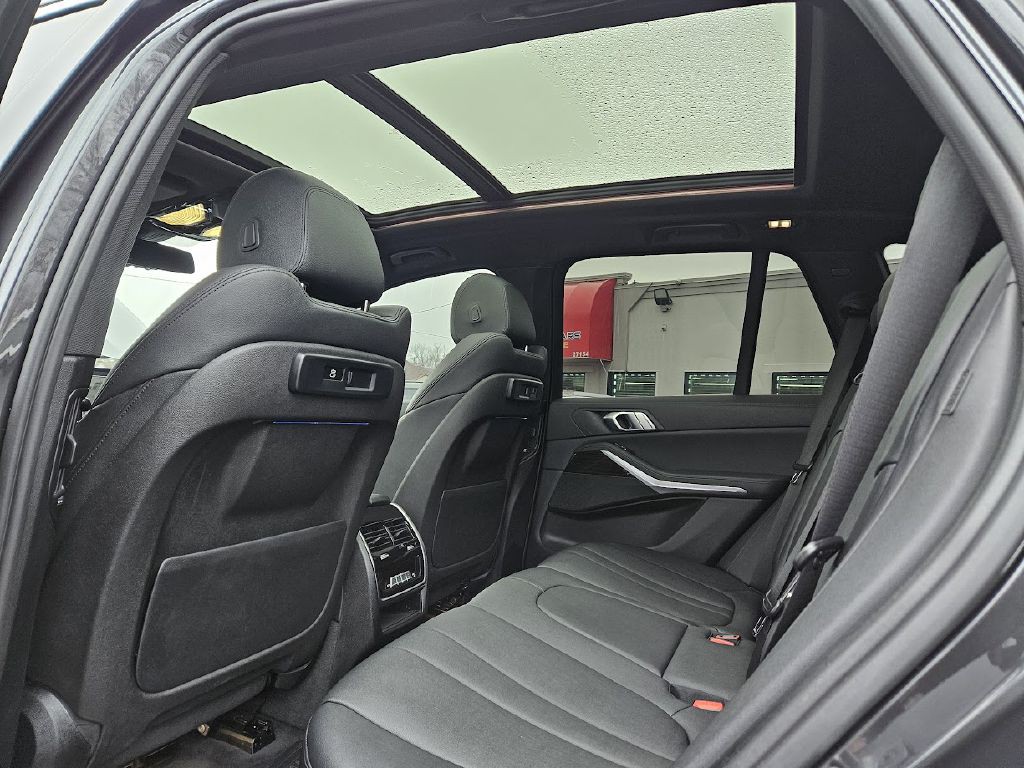2020 BMW X5 Image 16