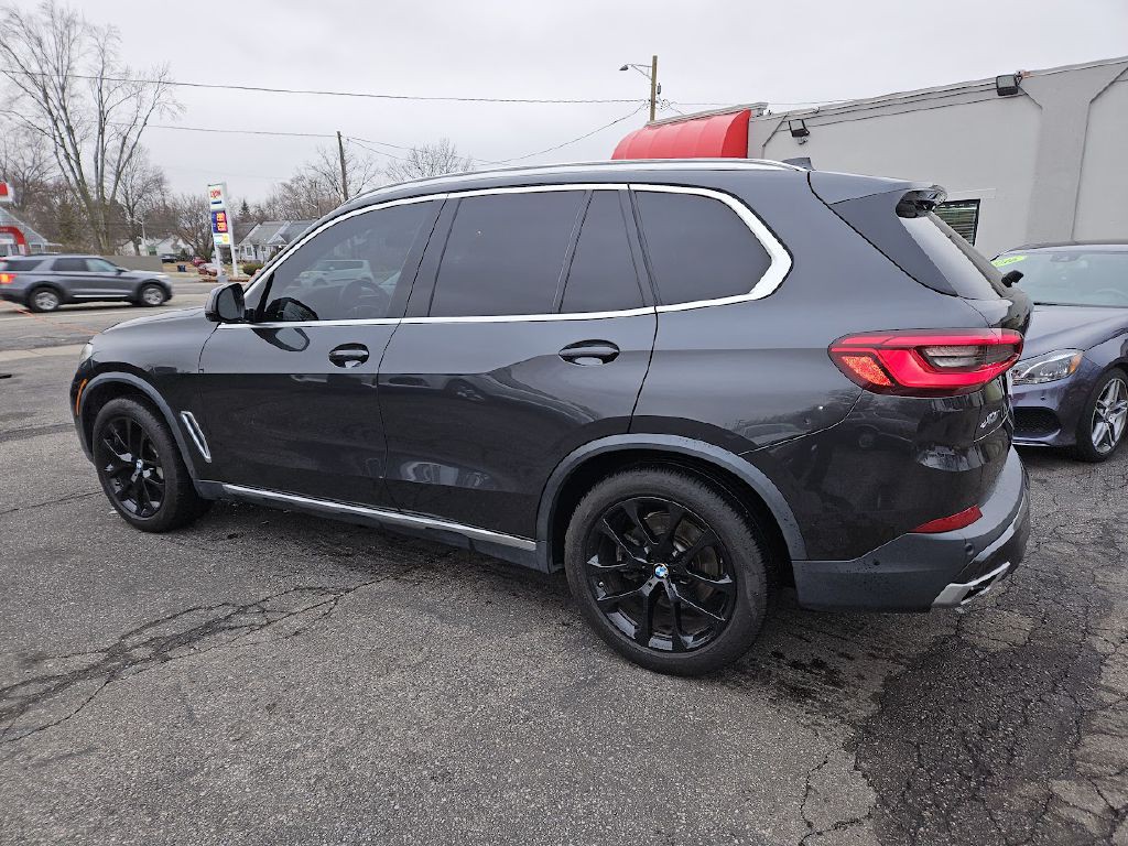 2020 BMW X5 Image 24
