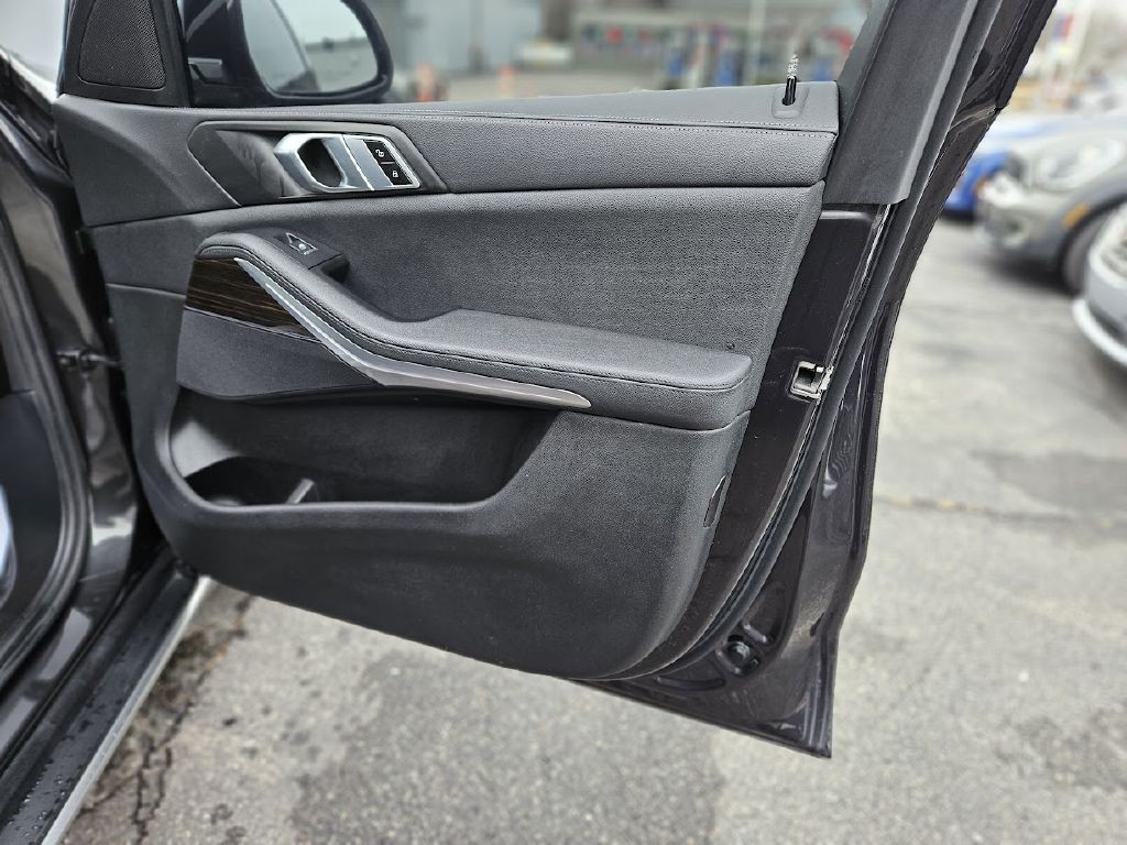 2020 BMW X5 Image 50