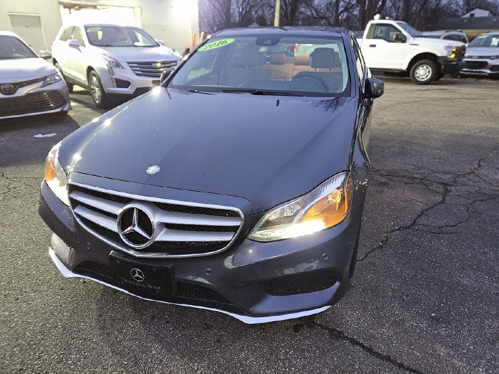 2016 Mercedes-Benz E-Class Image 2
