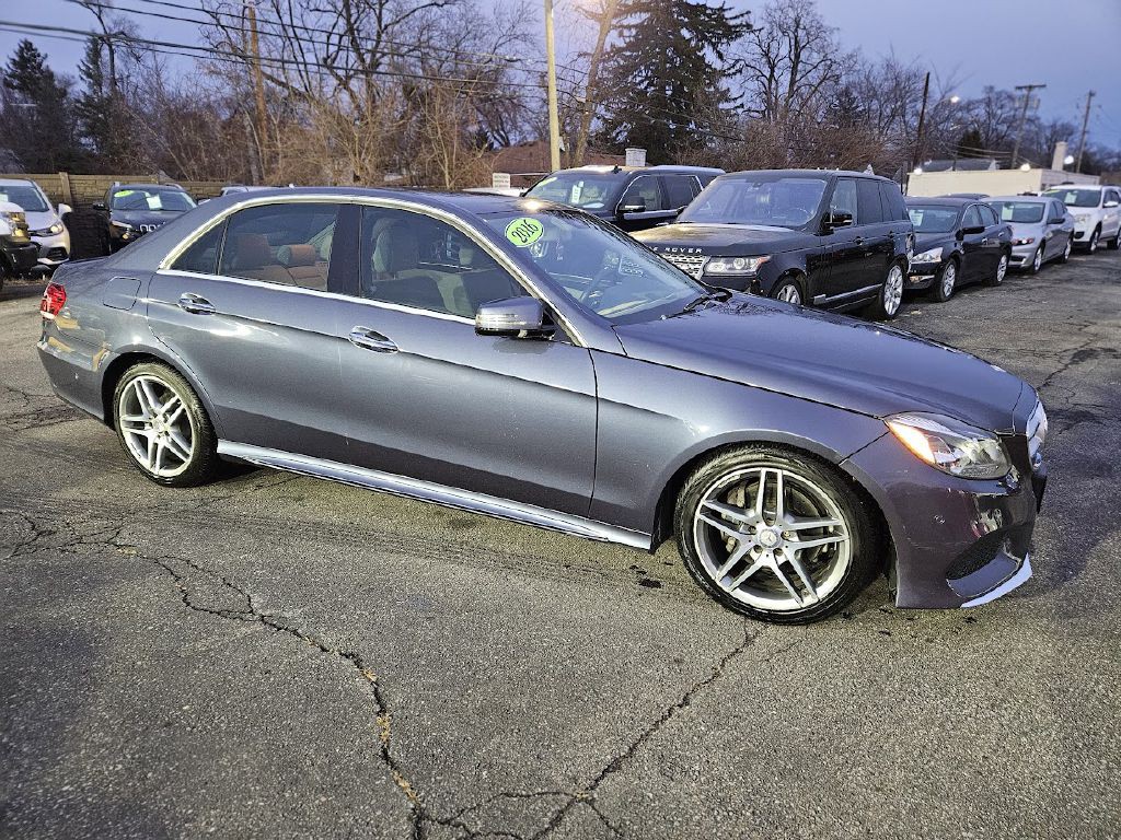 2016 Mercedes-Benz E-Class Image 5