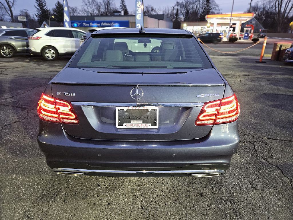 2016 Mercedes-Benz E-Class Image 8