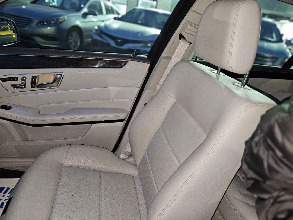 2016 Mercedes-Benz E-Class Image 27