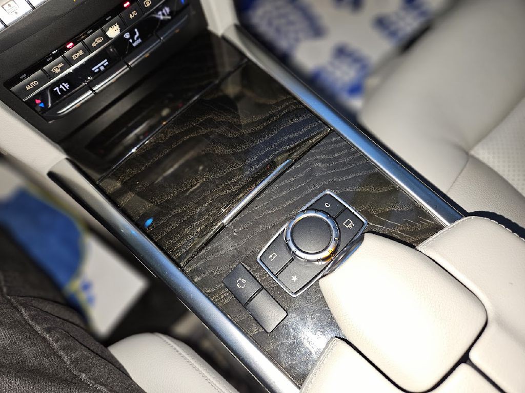 2016 Mercedes-Benz E-Class Image 30