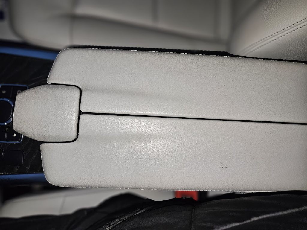 2016 Mercedes-Benz E-Class Image 31