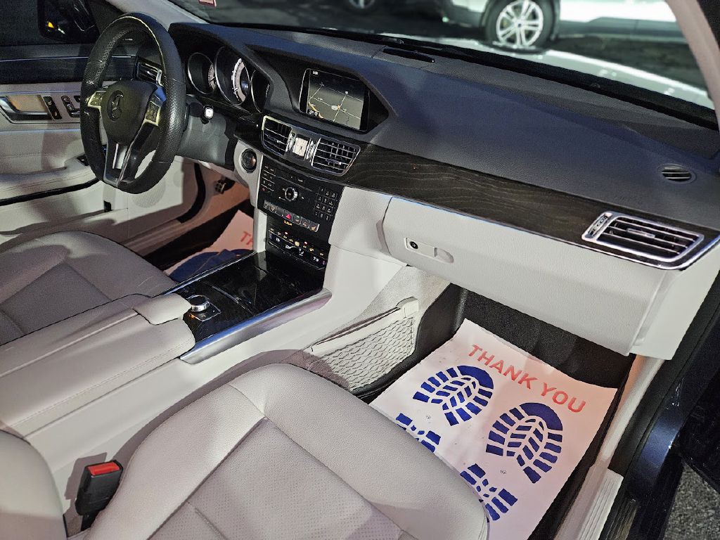 2016 Mercedes-Benz E-Class Image 38