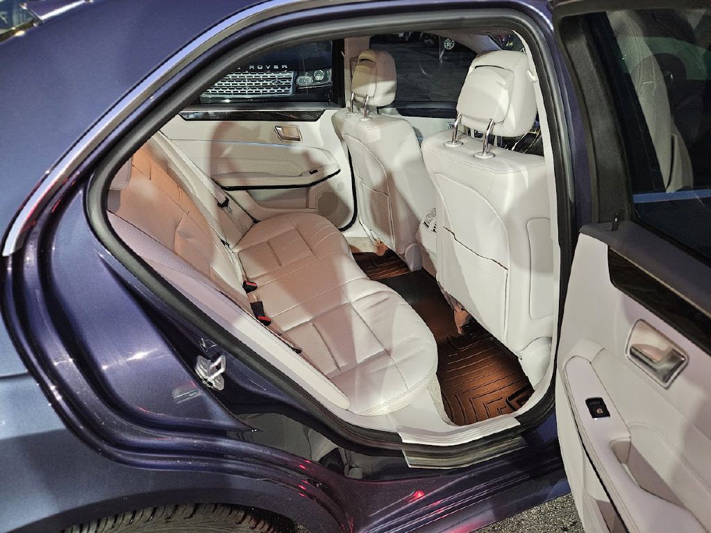 2016 Mercedes-Benz E-Class Image 42