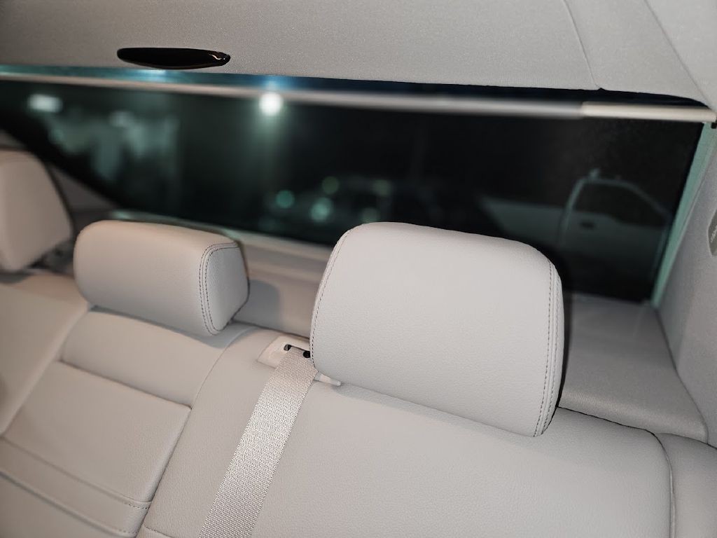 2016 Mercedes-Benz E-Class Image 50