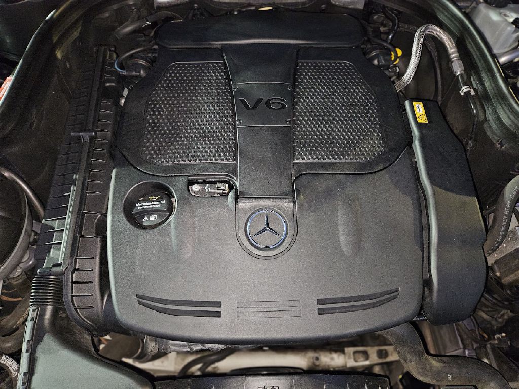 2016 Mercedes-Benz E-Class Image 53