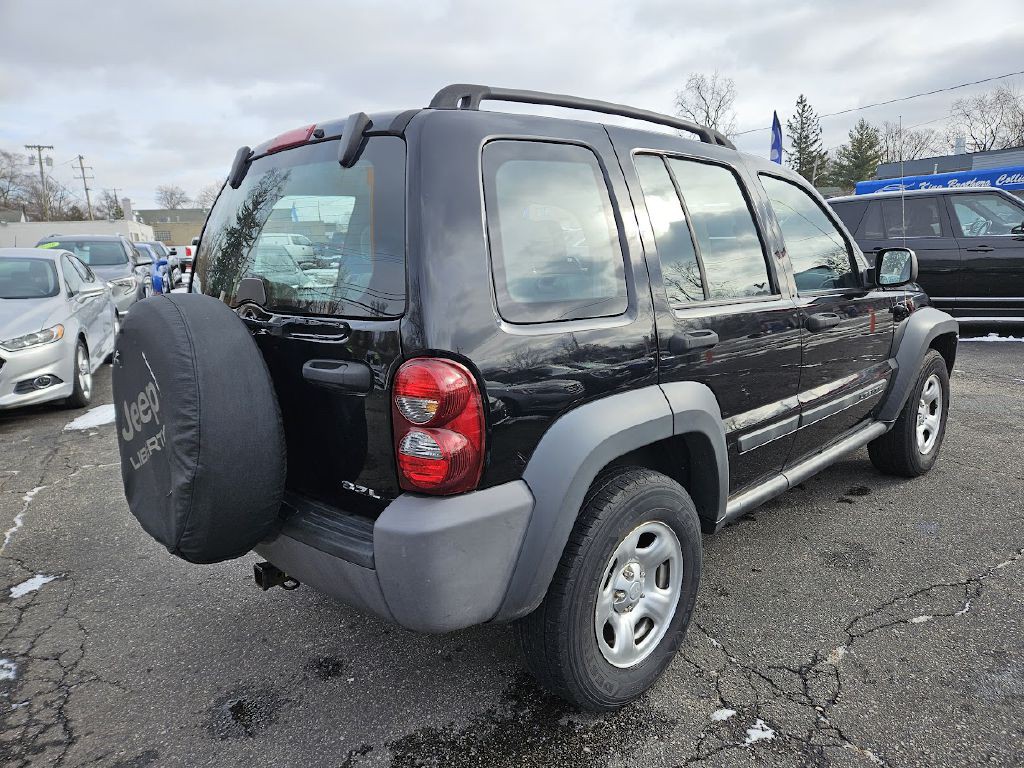 2007 Jeep Liberty Image 6