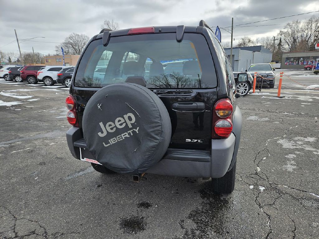 2007 Jeep Liberty Image 7