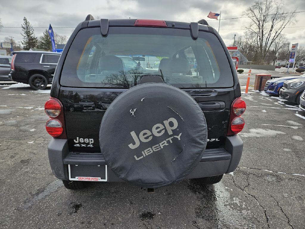 2007 Jeep Liberty Image 8