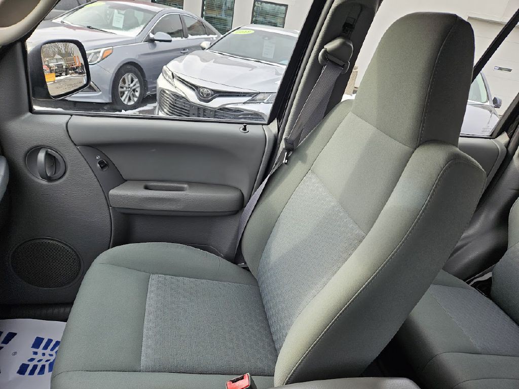 2007 Jeep Liberty Image 24