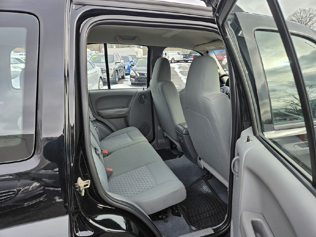 2007 Jeep Liberty Image 43