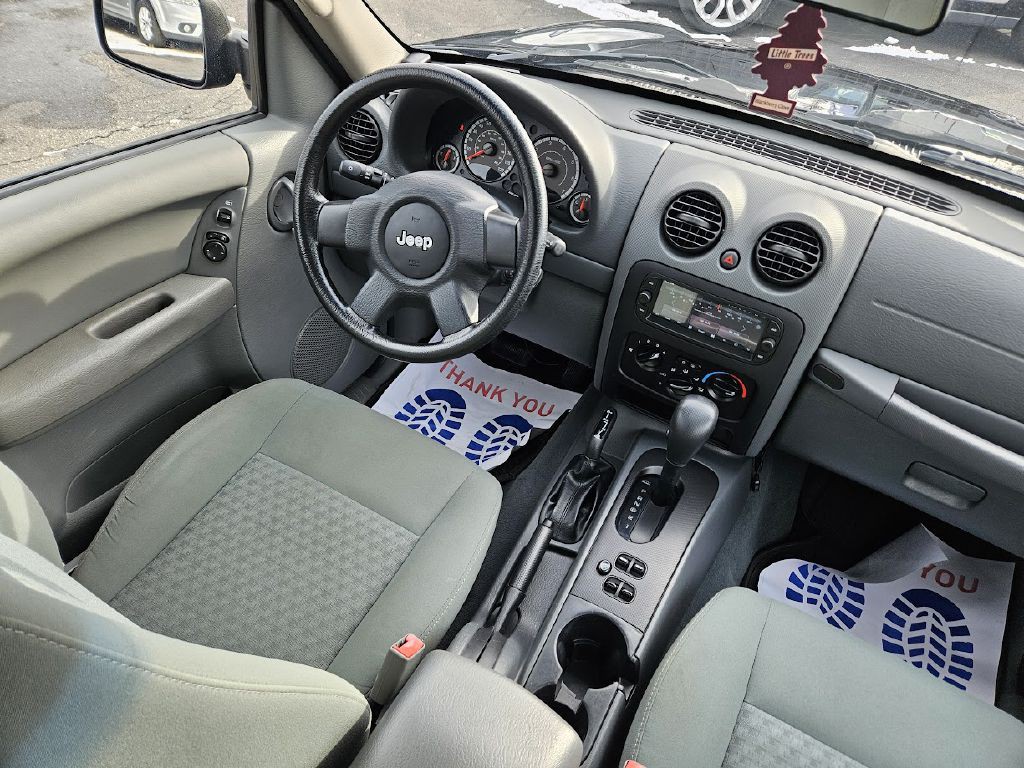 2007 Jeep Liberty Image 47