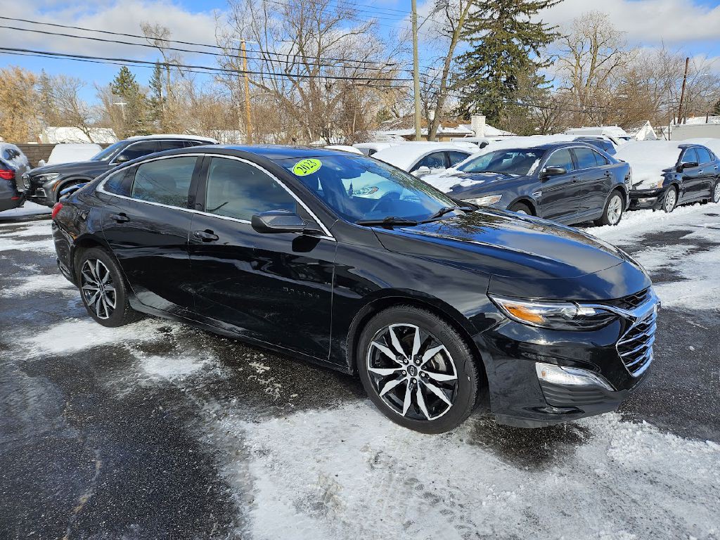 2023 Chevrolet Malibu Image 3