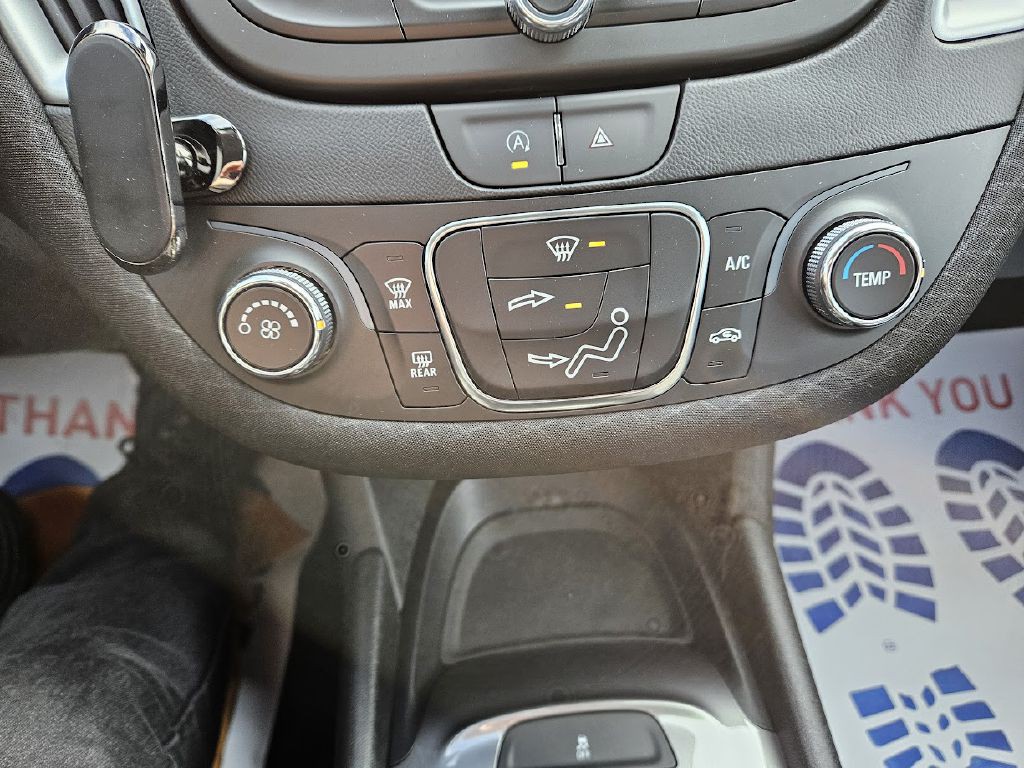 2023 Chevrolet Malibu Image 13