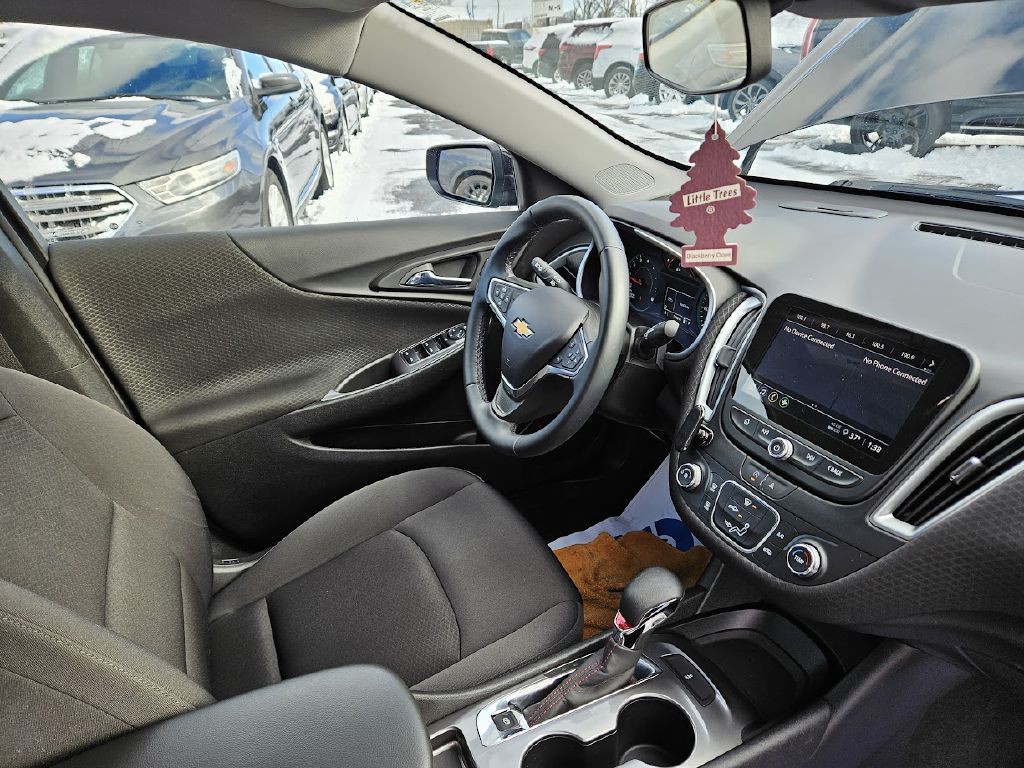 2023 Chevrolet Malibu Image 32