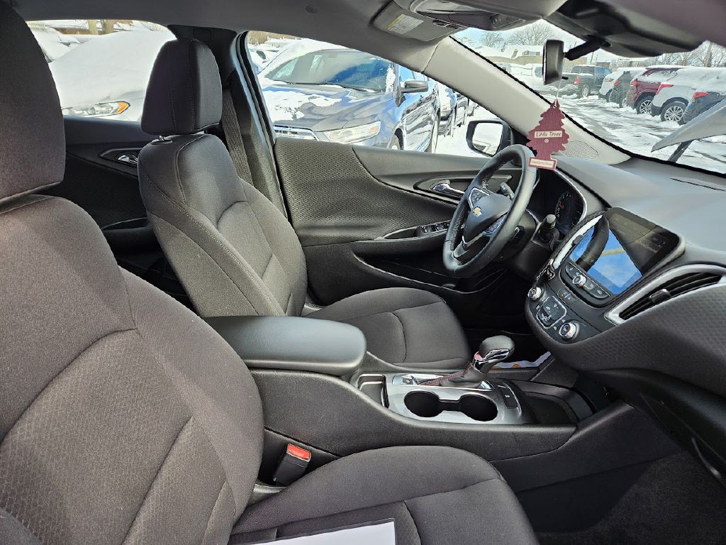 2023 Chevrolet Malibu Image 33