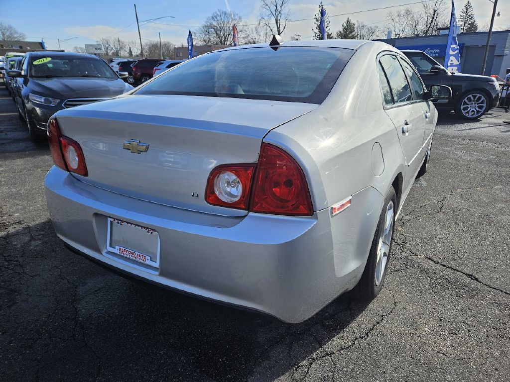 2012 Chevrolet Malibu Image 5