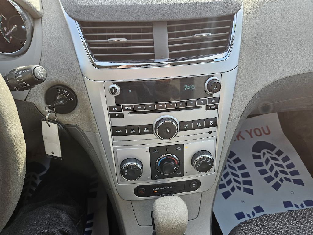 2012 Chevrolet Malibu Image 21