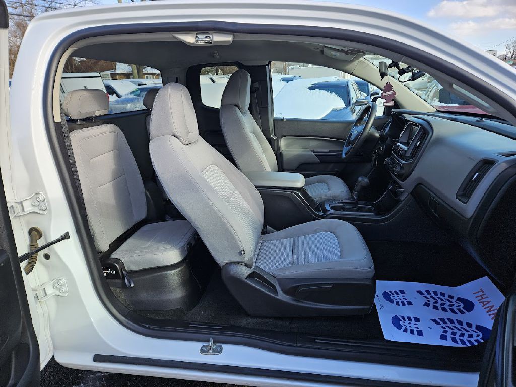 2015 Chevrolet Colorado Image 13