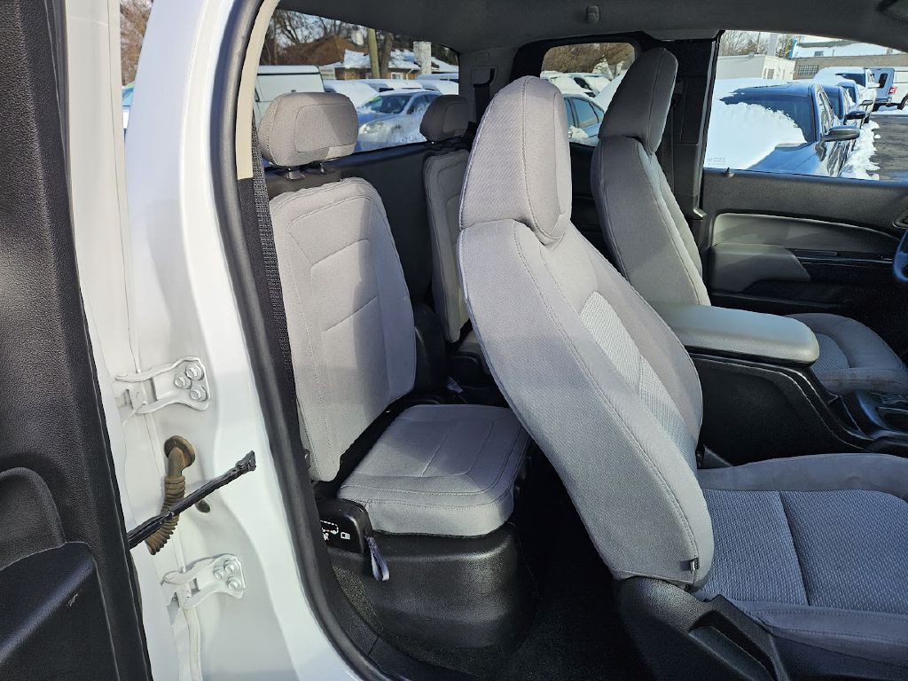 2015 Chevrolet Colorado Image 35