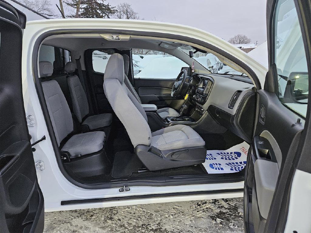2017 Chevrolet Colorado Image 46