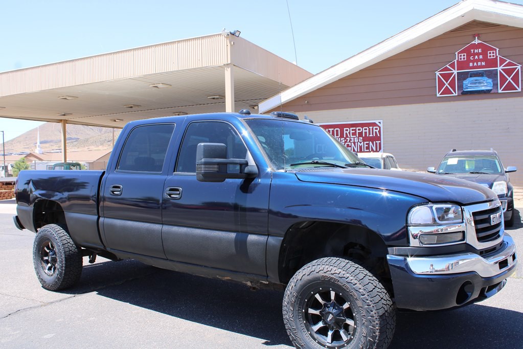 2006 GMC Sierra 2500 Image 3