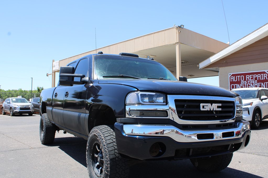 2006 GMC Sierra 2500 Image 4