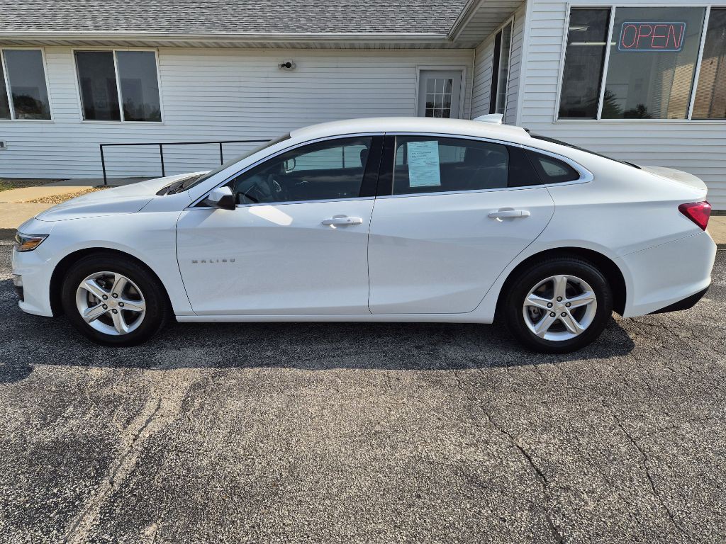 2024 Chevrolet Malibu Image 4