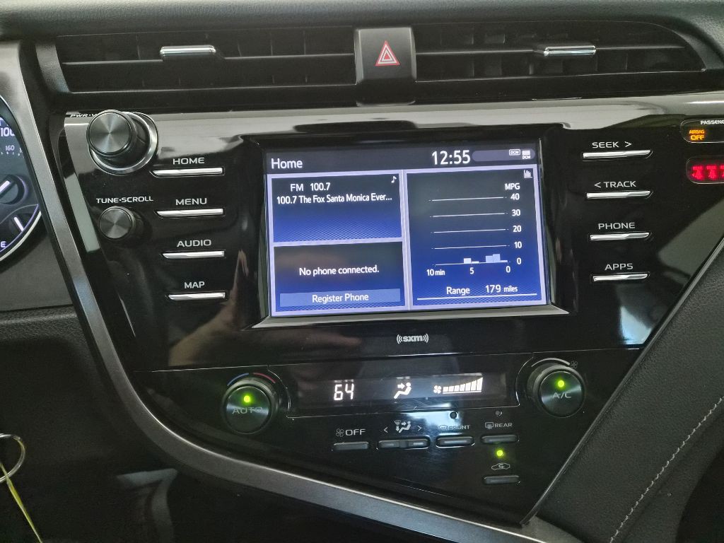 2020 Toyota Camry Image 15