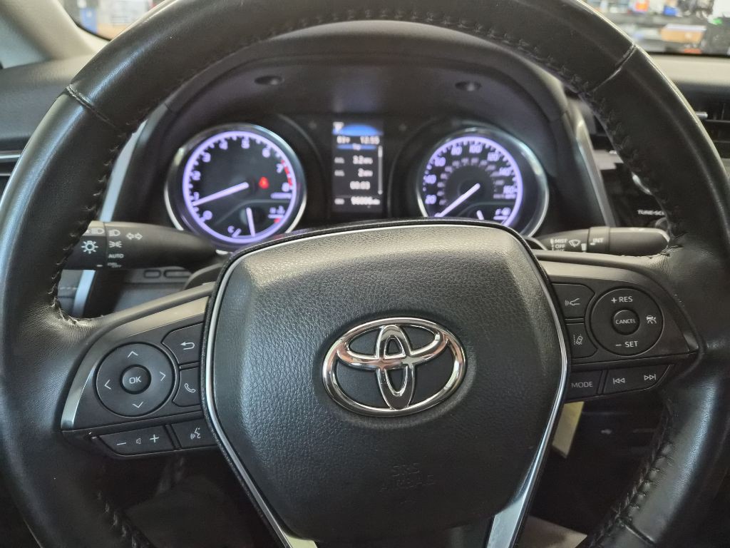 2020 Toyota Camry Image 16